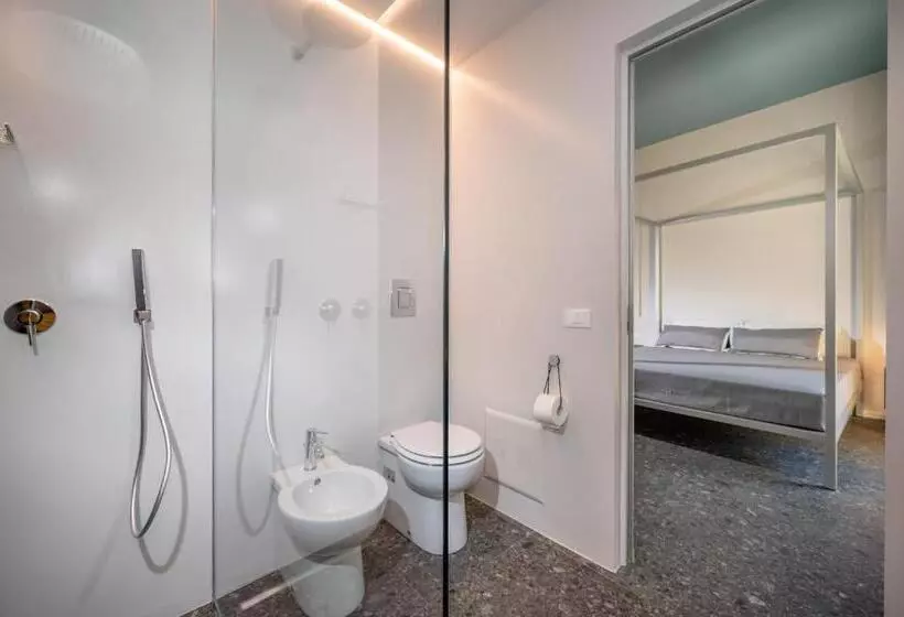 Majatalo Bed 10.5   Design Suite