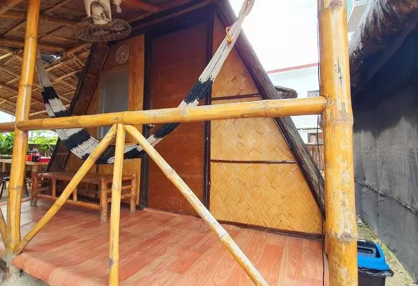 Majatalo Calatagan S Bahay Kubo   With Beach Access