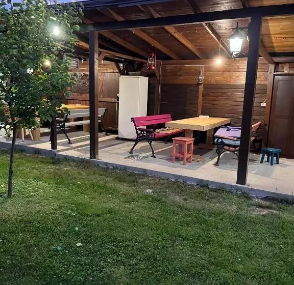 Majatalo Casa De Vacanta Tara