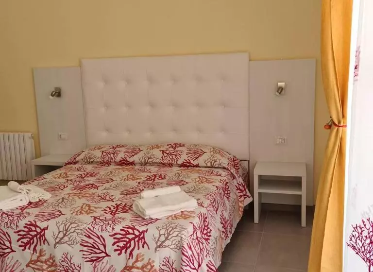 پانسیون Melody Rooms