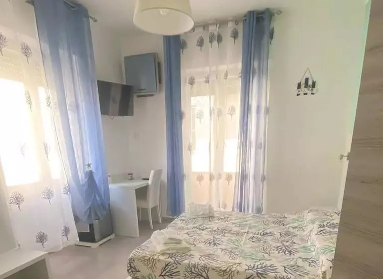 پانسیون Melody Rooms