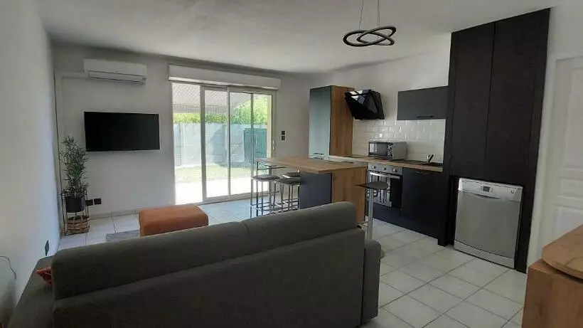 Superbe Appartement Proche De Tout, Climatisé