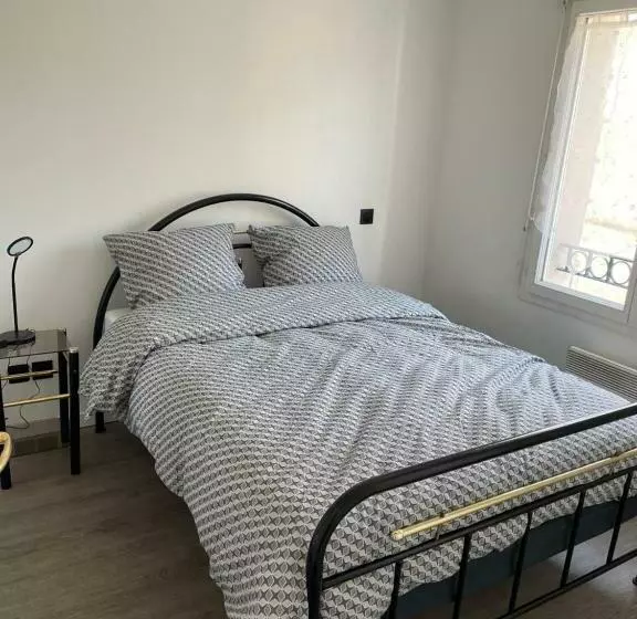 Superbe Appartement Proche De Tout, Climatisé