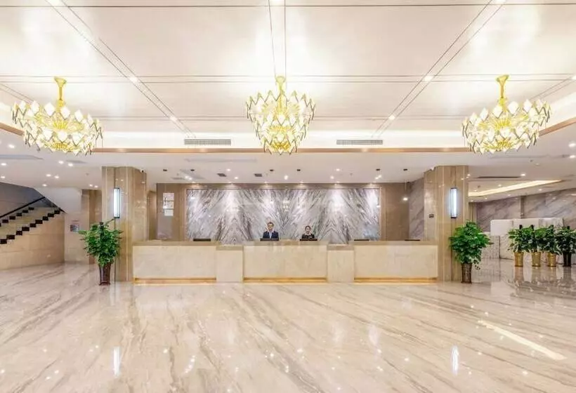 فندق Garden Holiday