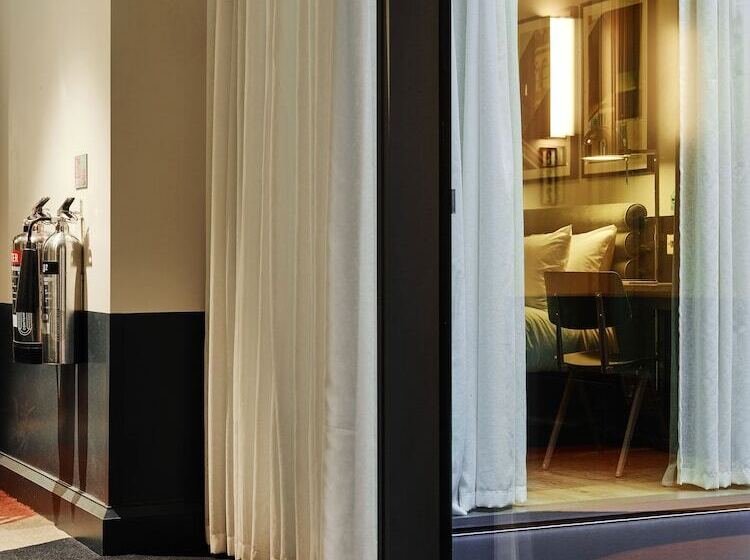 هتل Tribe London Canary Wharf