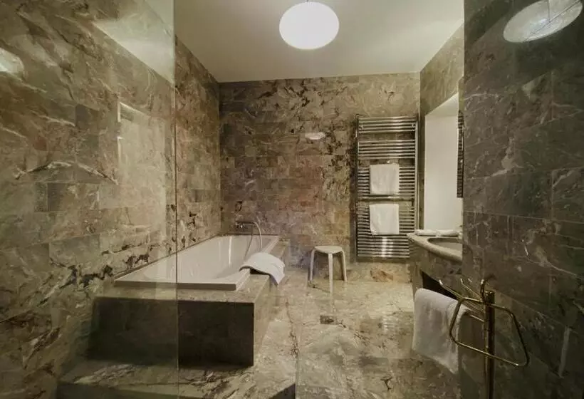 هتل Villa Pomona