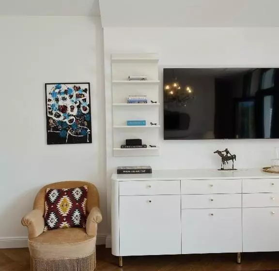 هتل Villa Pomona