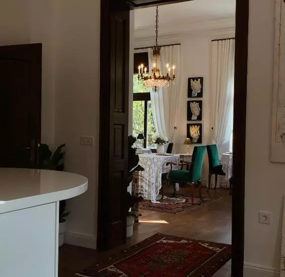 هتل Villa Pomona