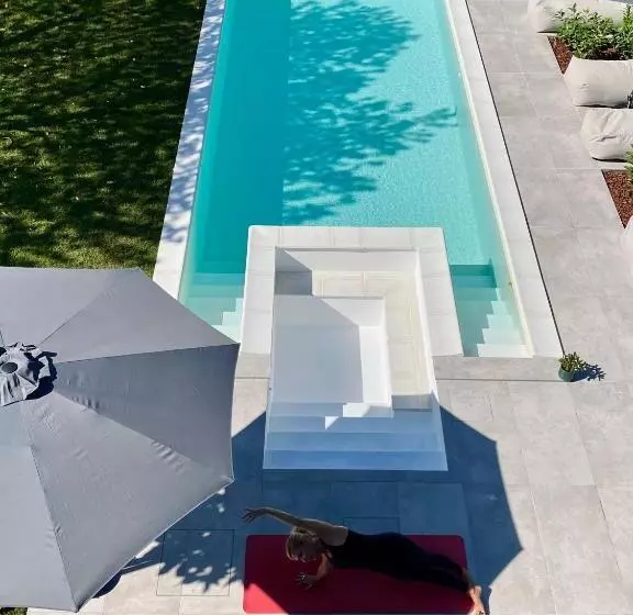 هتل Villa Pomona