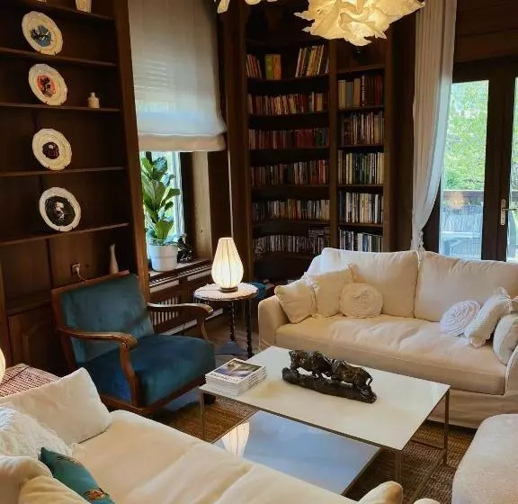 هتل Villa Pomona