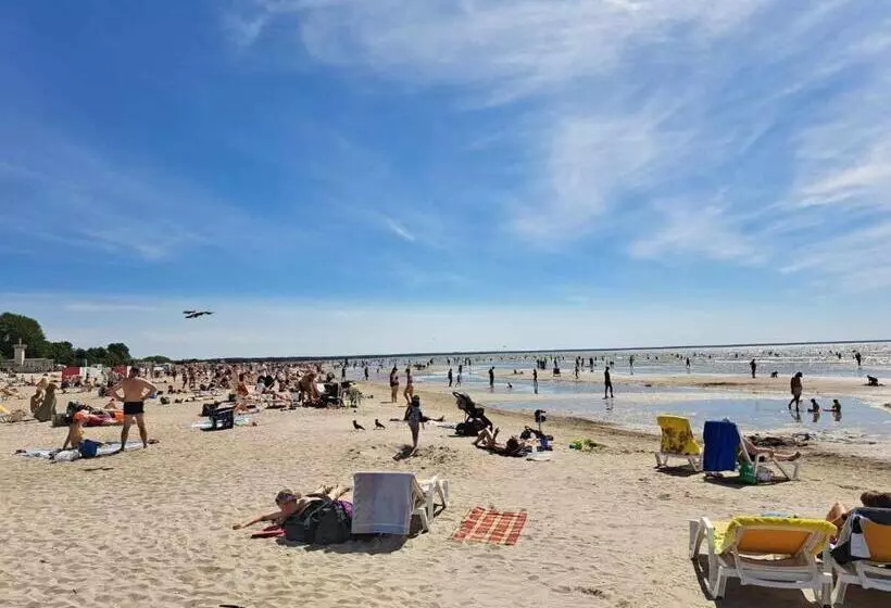 Kena, Rõduga Külaliskorter Aisa 39