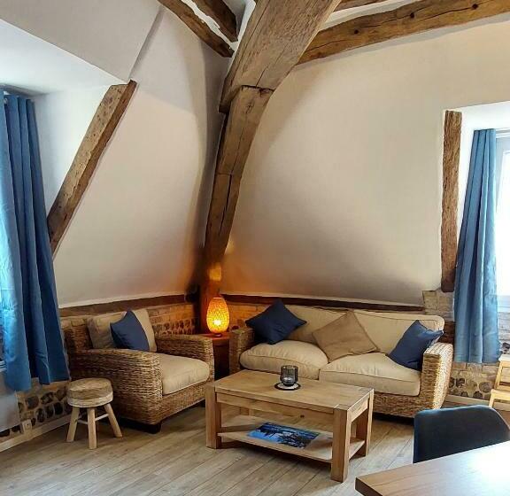 La Goélette / Entre Port Et Plage / Centre Ville