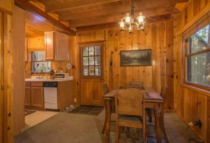 Owls Peak By Avantstay Private Pine Tree Cabin Mins From The Water