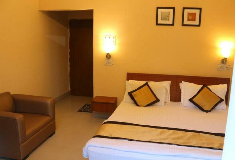 پانسیون Crossroads Ha135