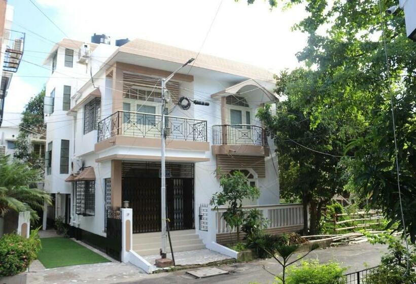 پانسیون Crossroads Ha135