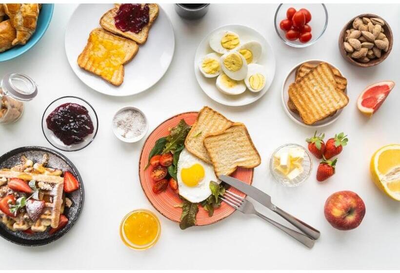 پانسیون Crossroads Ha135