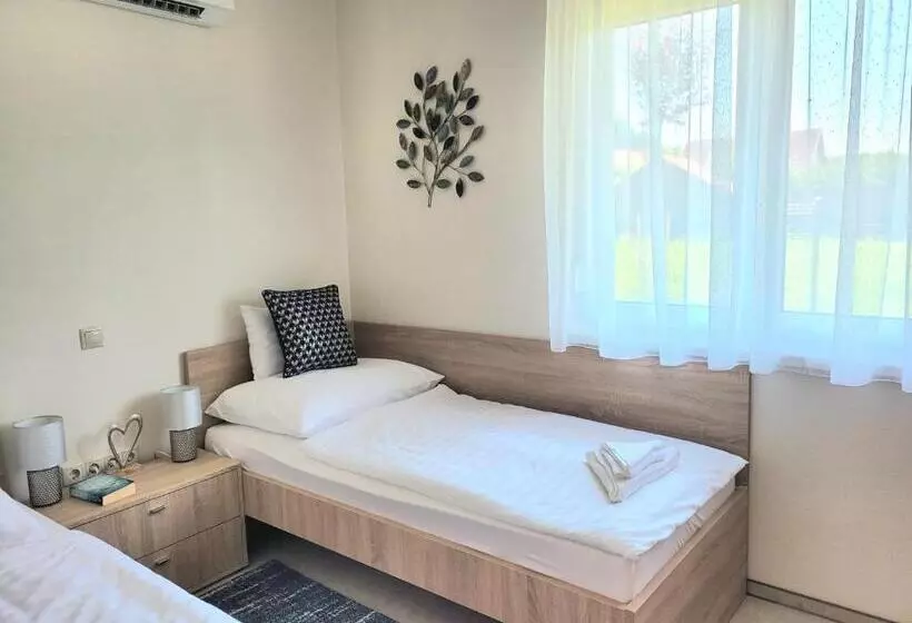 ペンション Silver Lodge Vendégház Egerszalók