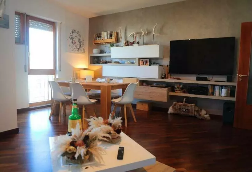 Majatalo Stanza In Appartamento Incantevole Con Camino Adelfia Bari