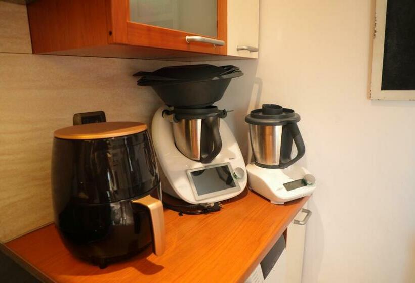 פנסיון Stanza In Appartamento Incantevole Con Camino Adelfia Bari