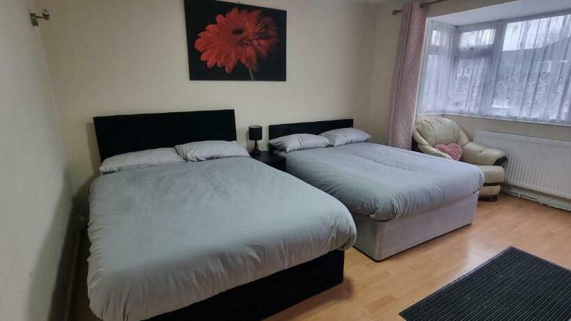 פנסיון Star Homes