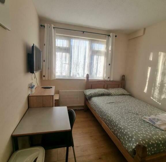 פנסיון Star Homes