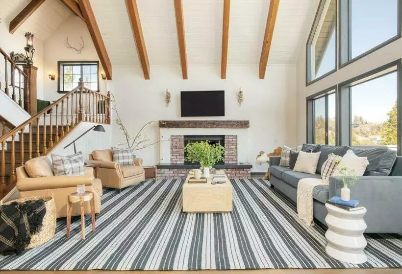 Pollock By Avantstay Stunning Views W Movie Room Hot Tub Game Room Large Balcony