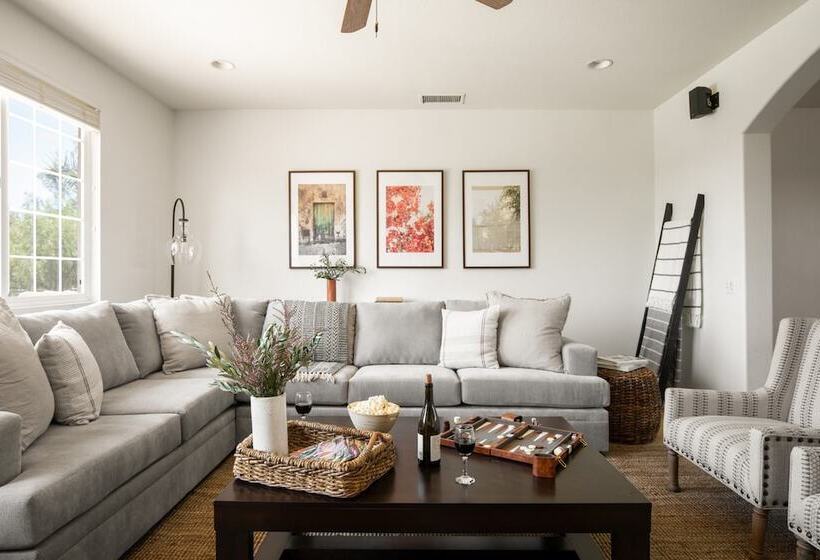 Villa Verdot By Avantstay Spectacular 6 Br Estate W Pool, Hot Tub, Tennis& B Ball Courts