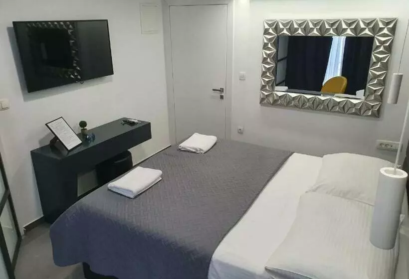 تختخواب و صبحانه Mido Rooms