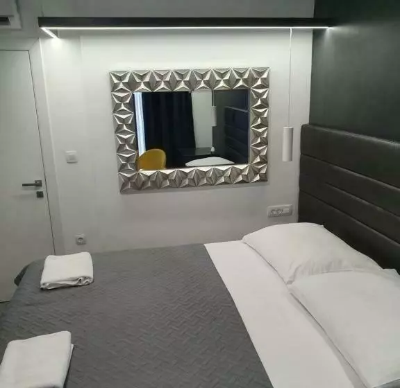 تختخواب و صبحانه Mido Rooms