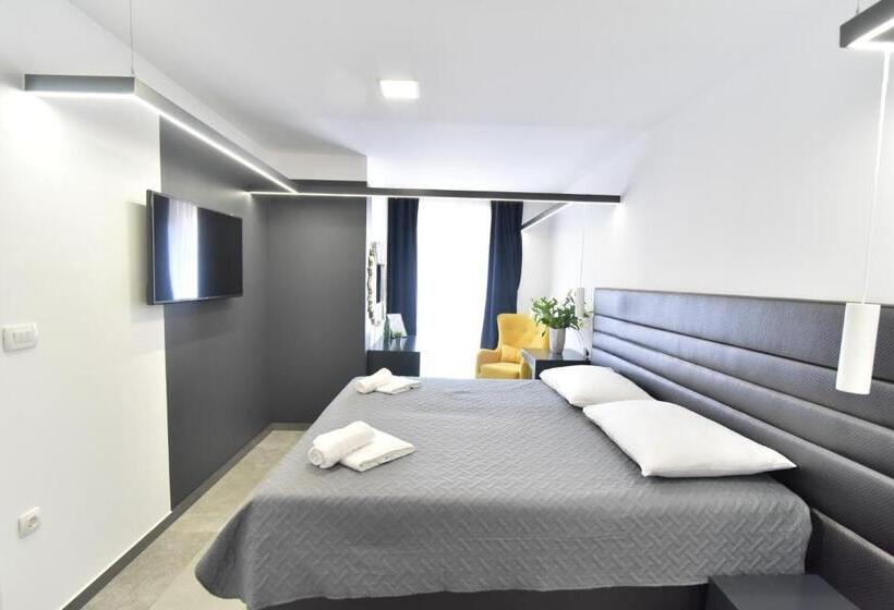 ベッドアンドブレックファースト Mido Rooms