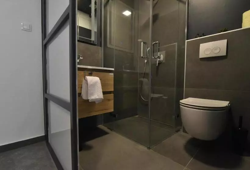 تختخواب و صبحانه Mido Rooms