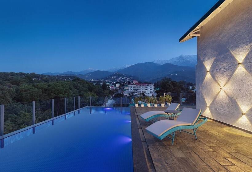 Hotel Infinitea Centric Dharamshala