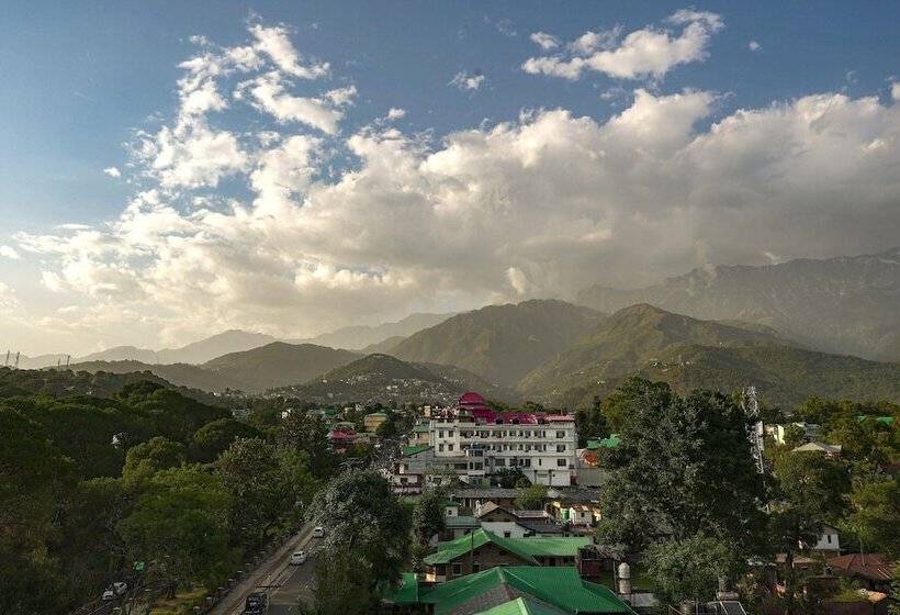 Hotel Infinitea Centric Dharamshala