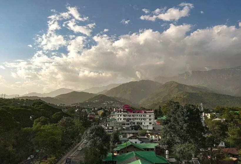 ホテル Infinitea Centric Dharamshala