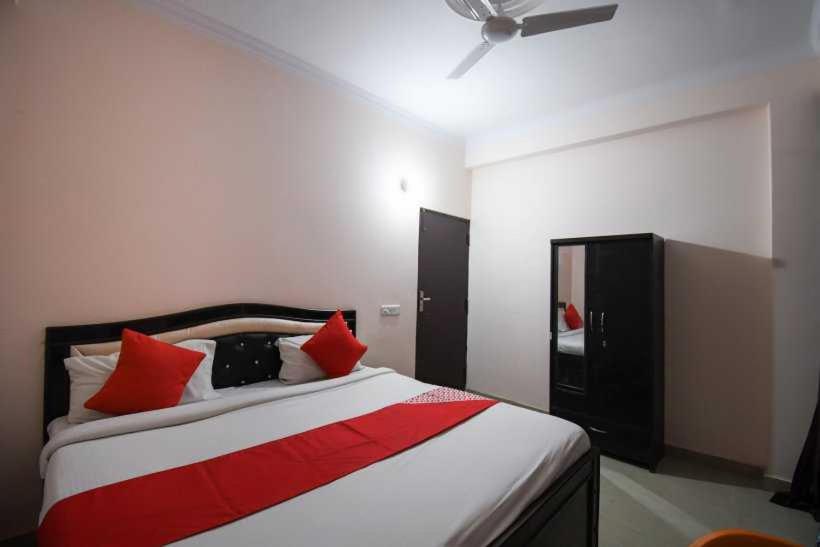 هتل Pop 91393 Krishna Residency Inn