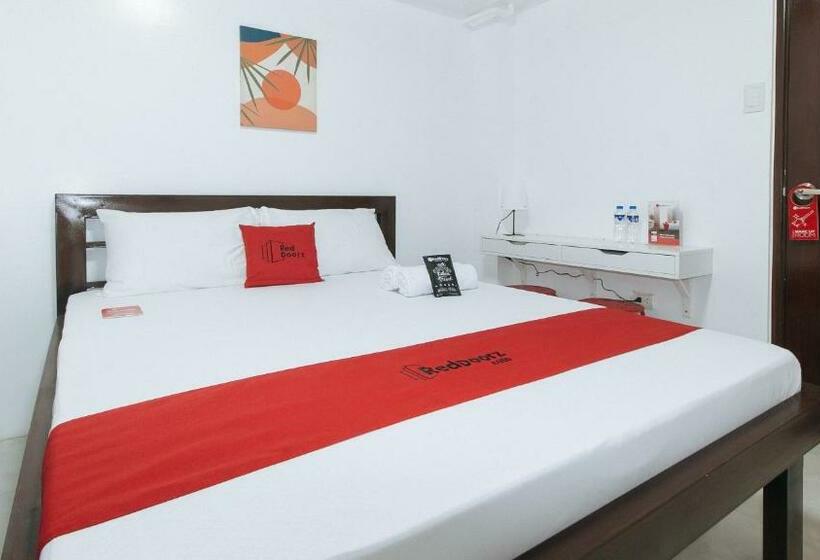Hotel Reddoorz Near Ust Sampaloc Manila
