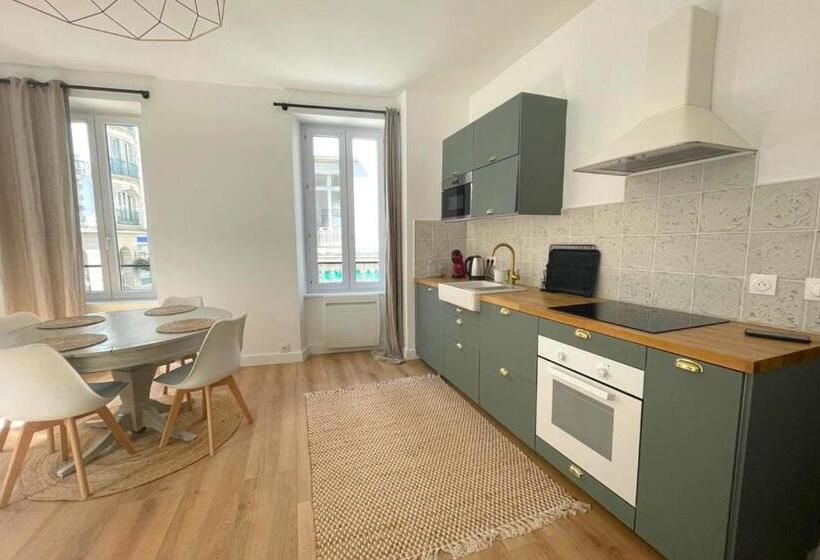 Morlaix Hyper Centre The Tree Of Life