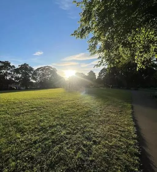 Mulberry House   Morpeth Town Centre   Hot Tub