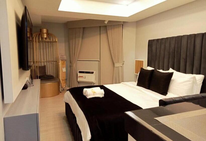 Elegant Studio With Videoke At Azure North Pampanga