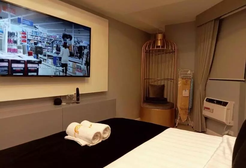 Elegant Studio With Videoke At Azure North Pampanga