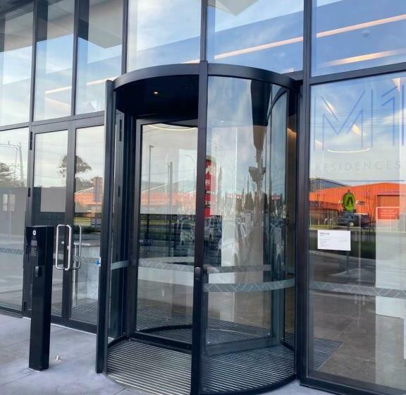 Furnished 2 Br/2 Baths Apartment At Mcity Clayton