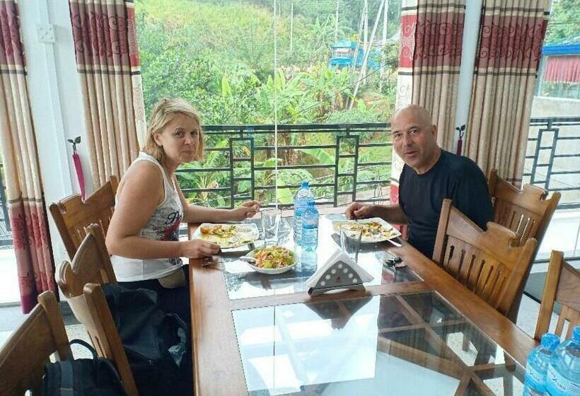 פנסיון Ramboda Holiday Inn