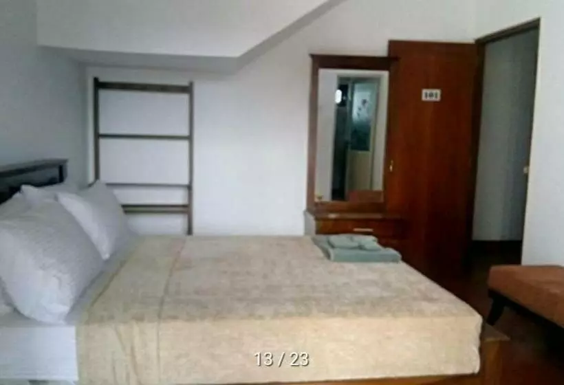 Majatalo Ramboda Holiday Inn