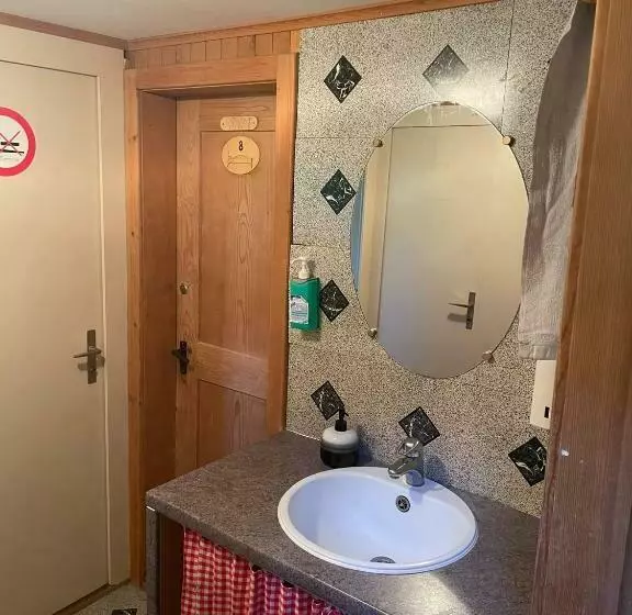 ユースホステル Kunst  Und Naturfreundehaus Brünig