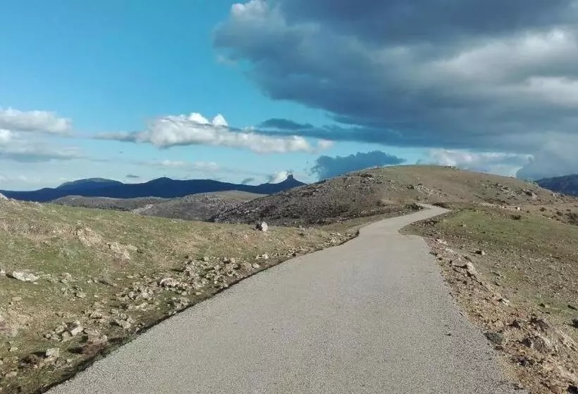 Aamiaismajoitus (B&B) La Corte Dei Baroni