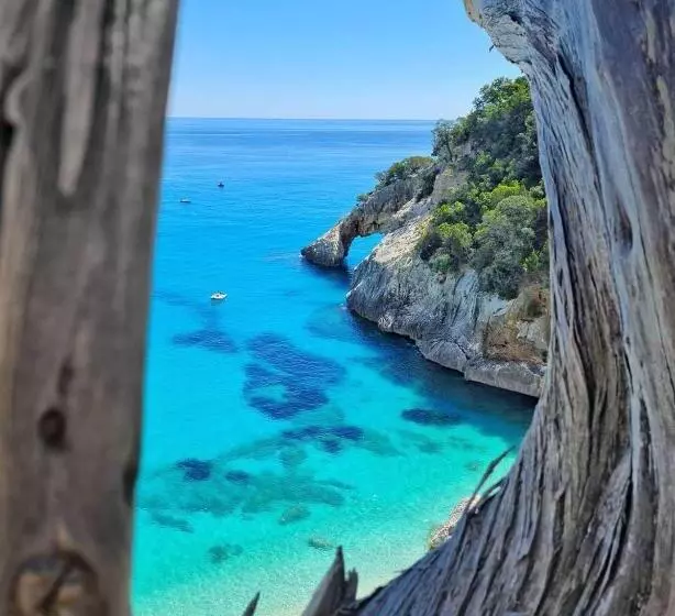 Aamiaismajoitus (B&B) La Corte Dei Baroni