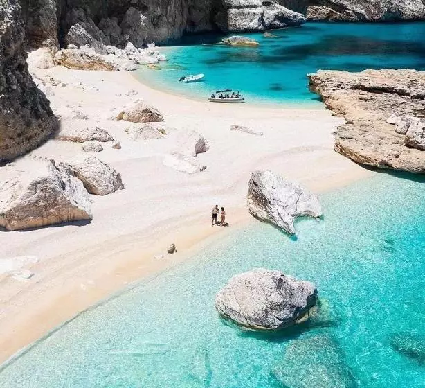 Aamiaismajoitus (B&B) La Corte Dei Baroni