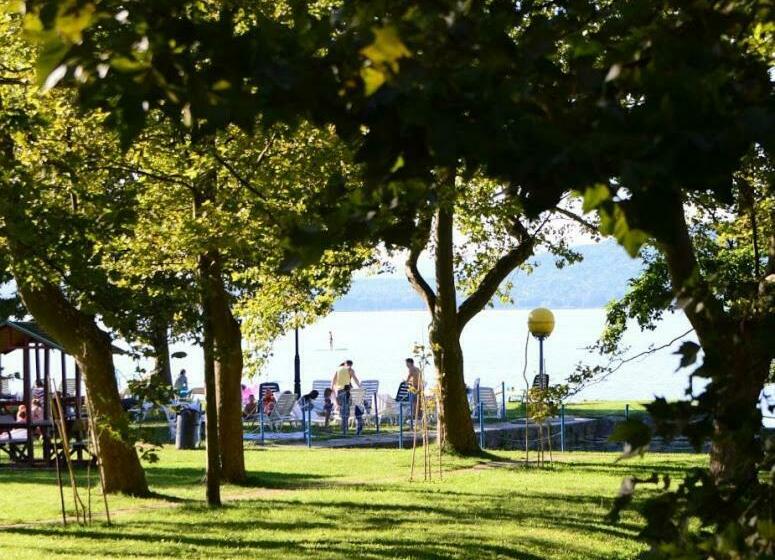 Boglár Coop üdülő