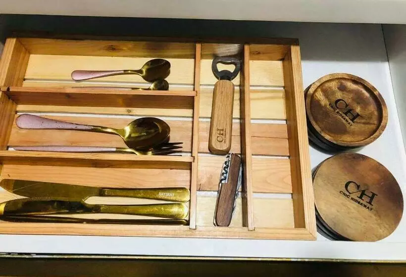 Chic Hideaway At Azure North Bali Tower