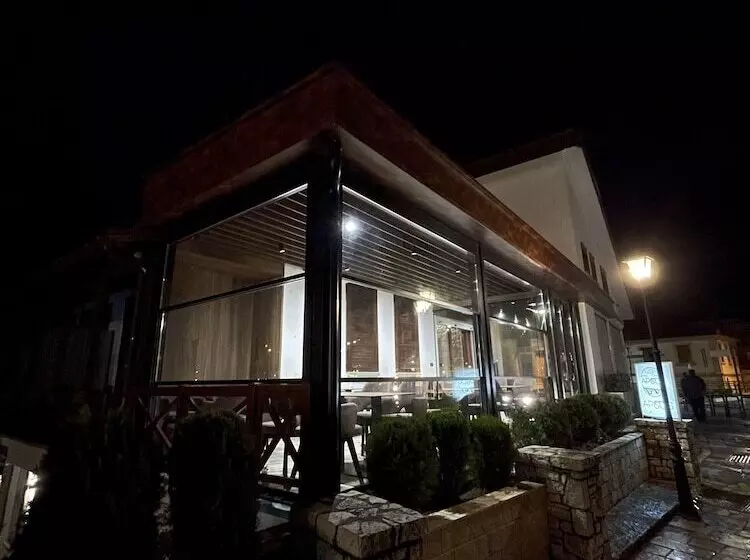 هتل Bujtina Apsus